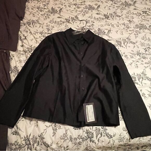 Prada size 42 Italian NWT silk top - Picture 4 of 8